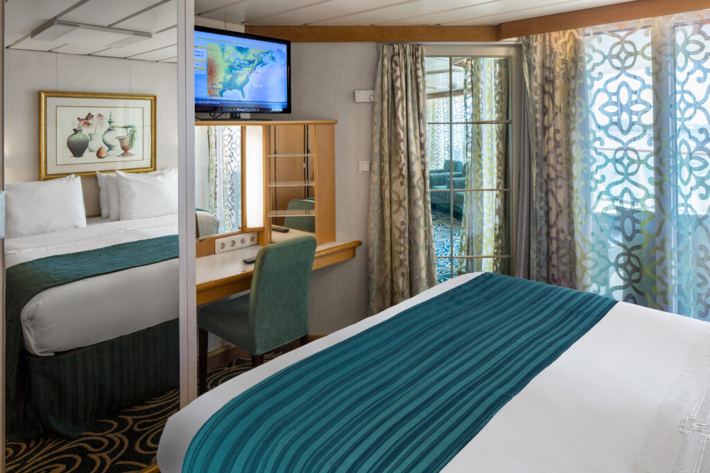 RCI GR RoyalFamilySuiteAft Bedroom1R 1 1024x683