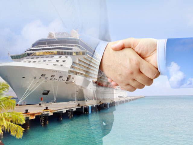 Why Book A Corporate Cruise For Your Business Event 1024x683 1 640x480